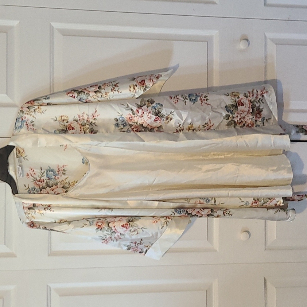 Kathryn Nightgown with Robe